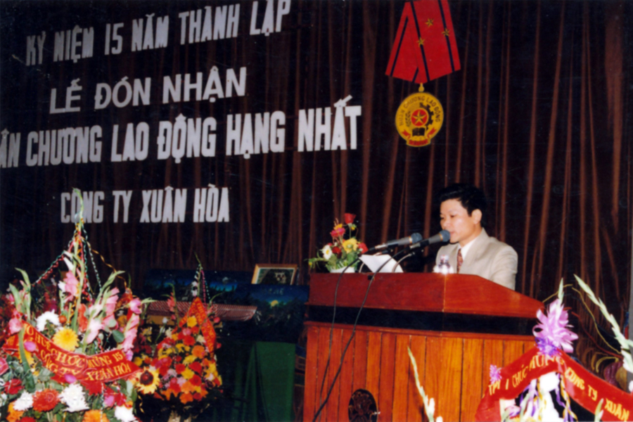 don-nhan-huan-chuong-lao-dong-hang-nhat